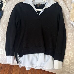 Trukfit Women's Elegant Black V-Neck Sweater